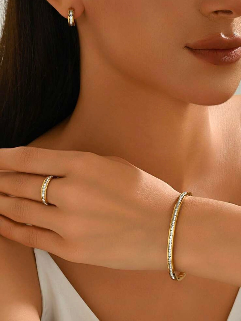Juego de pulsera , anillo y aretes